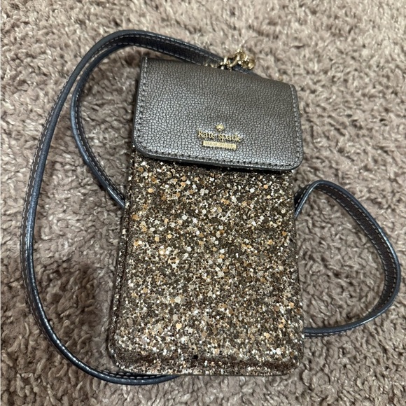 kate spade Handbags - Kate Spade North South Crossbody Phone Laurel Way Glitter